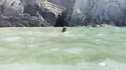 She made me cum in less than a min at the public beach