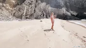 She made me cum in less than a min at the public beach