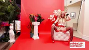 BTS - Petite Blonde Maria Kazi Shows Off The Goods Backstage!