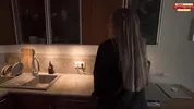 A cunning female realtor is renting out an apartment together with her pussy.