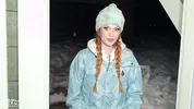 "My car is stuck in the snow and I'm cold" biggy titty stranger needs warmth and dick