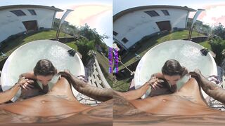 PURITYVR Orgasm in the jacuzzi with Dahlia