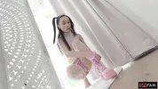 London Lee Shuts Up Stepbro With Her Wet Pussy