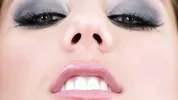 ANITA PEARL uses her fingers to do magic part01