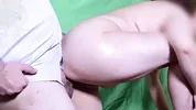 وقتی آیلین در اتاقِ تست لباس از خودِ فروشنده کمک میگیره/ Persian girl trying clothes