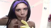 OPERACION LIMPIEZA - Vick Valencia Cleans The House Before The Cock - MAMACITAZ