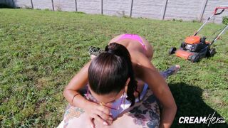 Petite Apolonia Lapiedra Gets Fucked Under The Sun