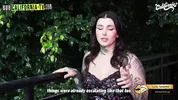 FAMOUS BABES SUCK EACH OTHER IN BED