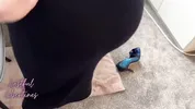 Creampie Stepmom while she takes a work call