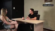 Sara blonde y yo nos dejamos follar duro de mi jefe a cambio de un aumento! - AMBAR PRADA