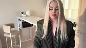 A REALTOR OFFERS ANAL SO THAT I WILL BUY AN APARTMENT. BIG ASS ANAL, FULL HD, ASS FUCK
