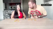 Juego cachondo con mi amigo!! termino cabalgando su jugosa polla!! - ALEJANDRA PALACIOS