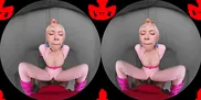 Kay Lovely As Super Mario Bros' Princess Peach Knows How To Persuade You To Fight For Her