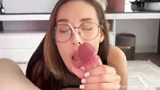 Fiamurr in glasses take huge cumshot on her face, blowjob, huge facial