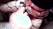 Gótica Dominante se folla Pegging a Femboy Sumiso