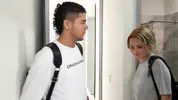 ¿Qué puede pasar si una madrastra comparte una habitacion de hotel con su hijastro?