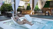 Anna Kovachenko gives MrFlourish 3 Day Resort