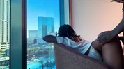 A Vibe And A Creampie In Vegas