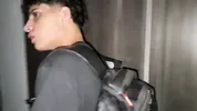 ¿Que puede pasar si una pareja caliente de hermanastros comparten habitacion de hotel?