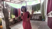 ভাড়া দিতে না পারায় মালকিন বৌদি কে চুদতে লাগলো