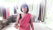 ভাড়া দিতে না পারায় মালকিন বৌদি কে চুদতে লাগলো