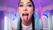 INSERTED Daydream Daisy's uninhibited playtime