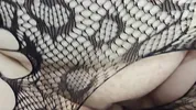 CLOSE UP FUCKING THE WIFES PUSSY