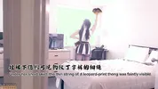 Caught my cheerleader roommate masturbating with door open -大学啦啦队室友自慰被发现