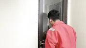 Seduced Window Cleaner To Fuck Momi Itha