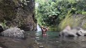 Petite Desi Mia Z masturbates on a hike in NZ