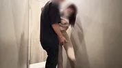 [Personal shooting] Creampie sex while flirting in the changing room