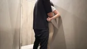 [Personal shooting] Creampie sex while flirting in the changing room
