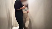 [Personal shooting] Creampie sex while flirting in the changing room