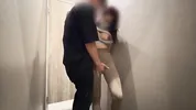 [Personal shooting] Creampie sex while flirting in the changing room