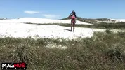 sex with stranger on the beach during the day