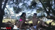 sex with stranger on the beach during the day