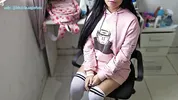 JOI-tu AMIGA OTAKU se masturba contigo en pleno salón! para que veas anime con ella, y acaba sorprendiéndotepov