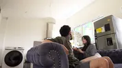 Mi madrastra se descuida y termino follando fuertemente con su novio