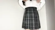 ノーブラノーパンで学校に…乳首勃起してしまって発情オナニー 18+歳日本人 素人