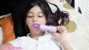 COLOMBIAN SENDS A VIDEO TO HER BOYFRIEND AND SHOWS HER BIG TITS AND HER RICH VAGINA