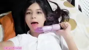 COLOMBIAN SENDS A VIDEO TO HER BOYFRIEND AND SHOWS HER BIG TITS AND HER RICH VAGINA