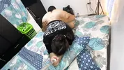 Hermanastra me muestra su buso y terminamos cogiendo