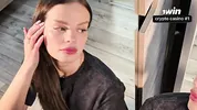 College slut, sucked off in the auditorium in front of the mirror