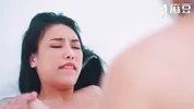 ModelMedia Asia - Having wild sex while wearing protective gear during the pandemic
