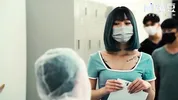 ModelMedia Asia - Having wild sex while wearing protective gear during the pandemic