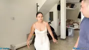 Suegra joven llega justo en la momento indicado y es mojada.