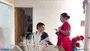 Suegra joven llega justo en la momento indicado y es mojada.