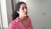 Suegra joven llega justo en la momento indicado y es mojada.