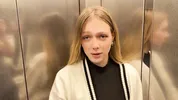 I MET A FORMER CLASSMATE IN THE ELEVATOR AND SHE JUMPED ON MY DICK