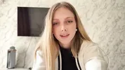 I MET A FORMER CLASSMATE IN THE ELEVATOR AND SHE JUMPED ON MY DICK